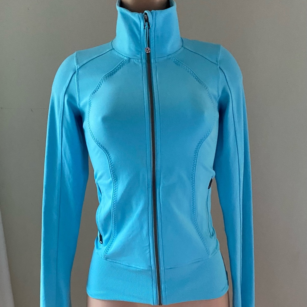 SOLD ♥️Lululemon Jacket Baby Blue Size 2